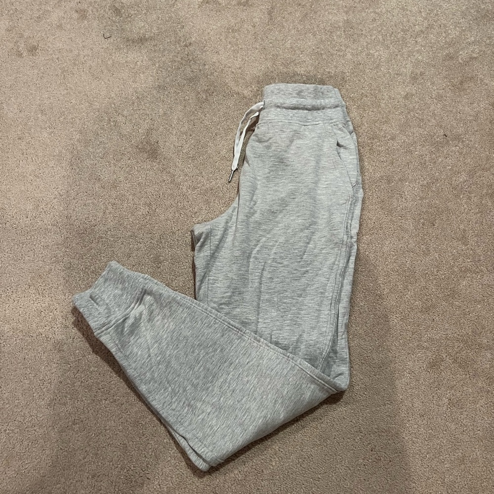 Gray lululemon joggers